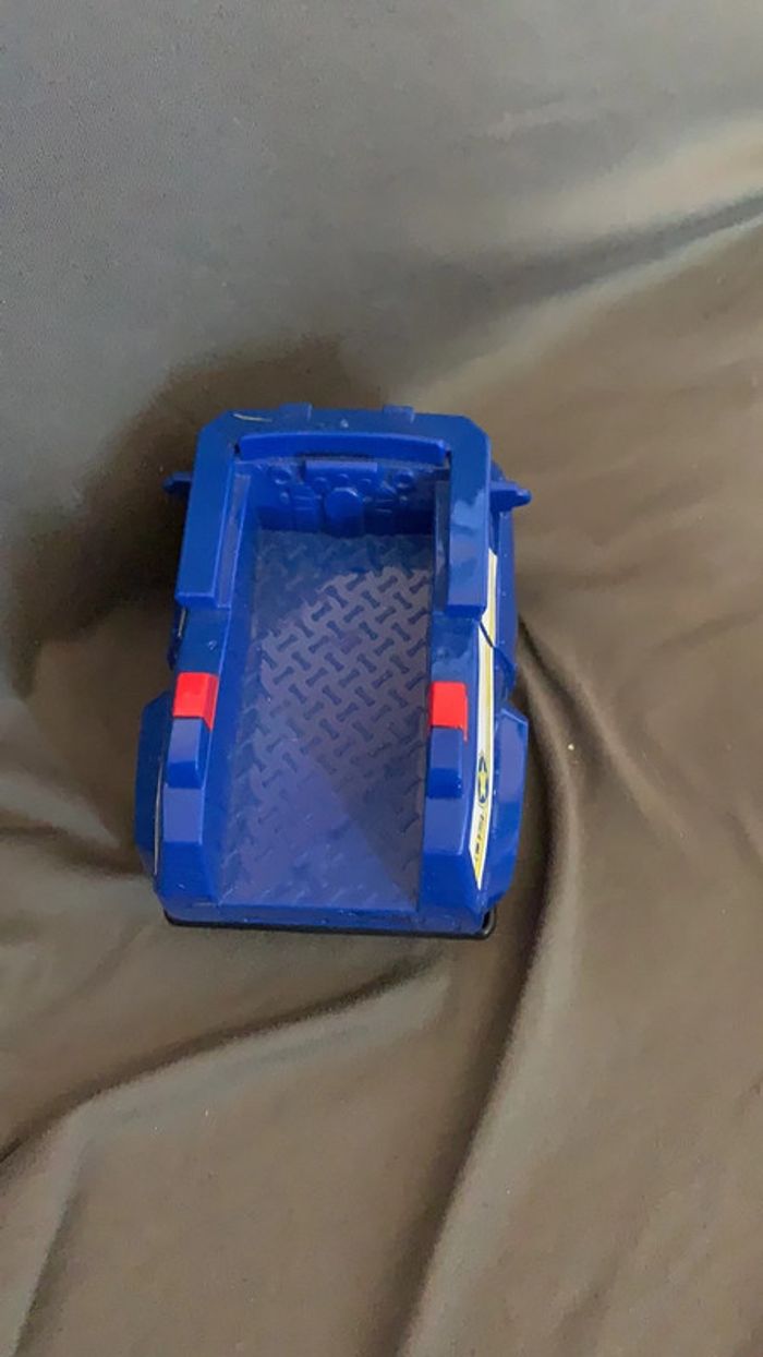 Mini Chase avec son véhicule - photo numéro 3