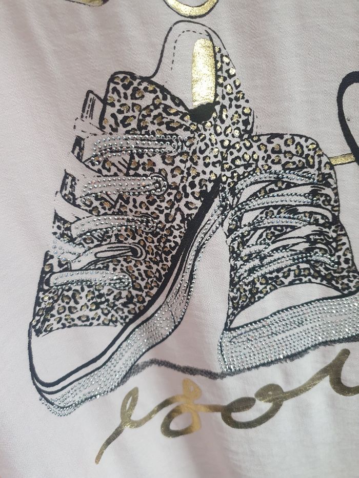 Tee shirt neuf viscose à motifs dorés et strass Taille unique jusqu au 42 - photo numéro 2