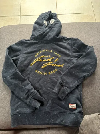 Pull garçon