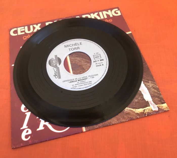 Vinyle 45 tours Michèle Torr Ceux du Parking (1982) AZ1 888 - photo numéro 3