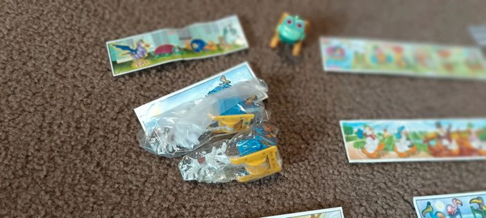 Gros lot kinder et notice mode d'emploi ferrero - photo numéro 4