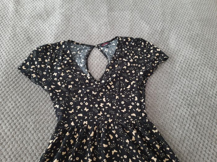 Robe courte d'été - photo numéro 2
