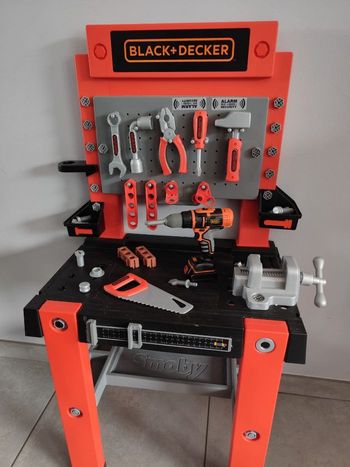 Établi Black et Decker+ perceuse 