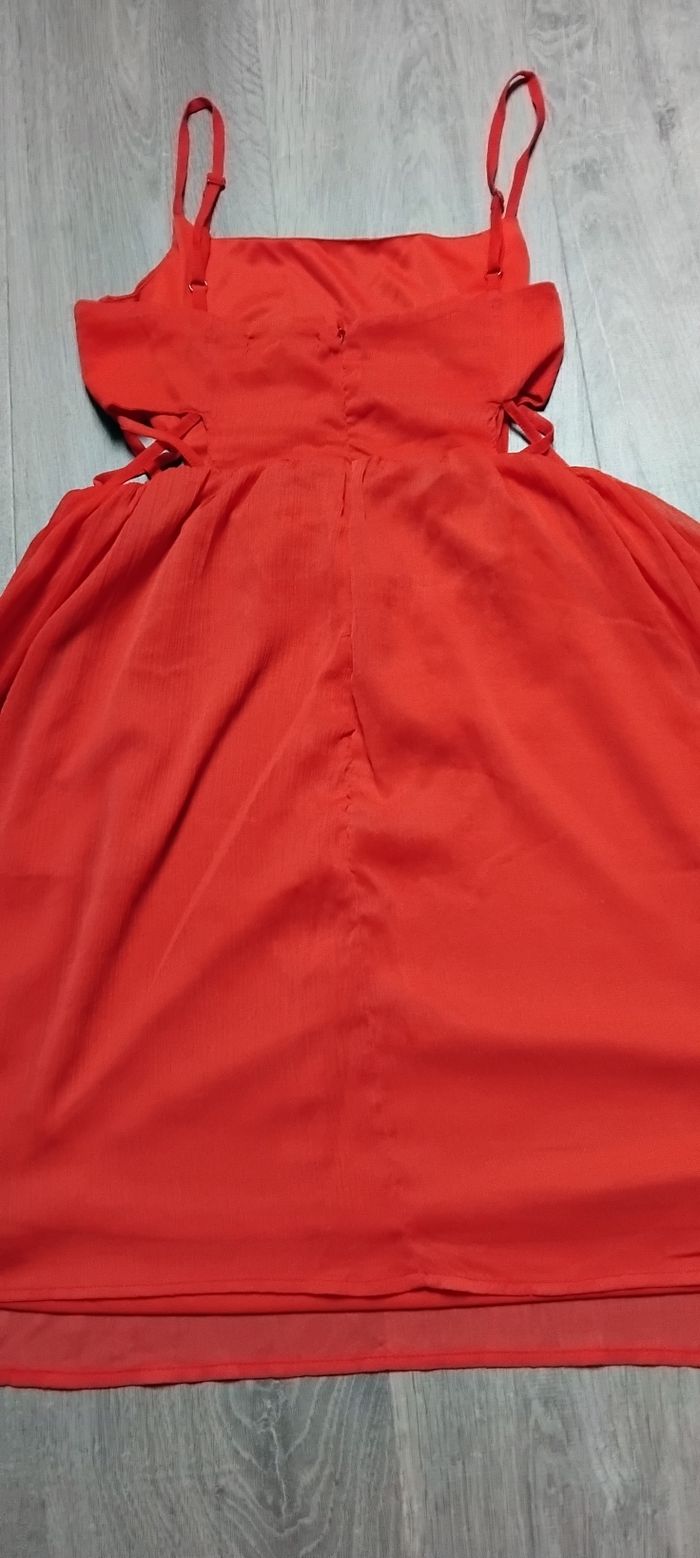 Robe rouge - photo numéro 2