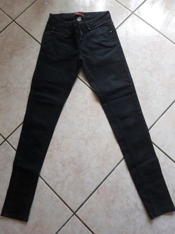 Jean slim noir Bershka