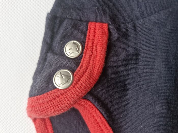 T-shirt manches courtes garçon 6 mois 67 cm Petit Bateau Bleu marine Rouge - photo numéro 4