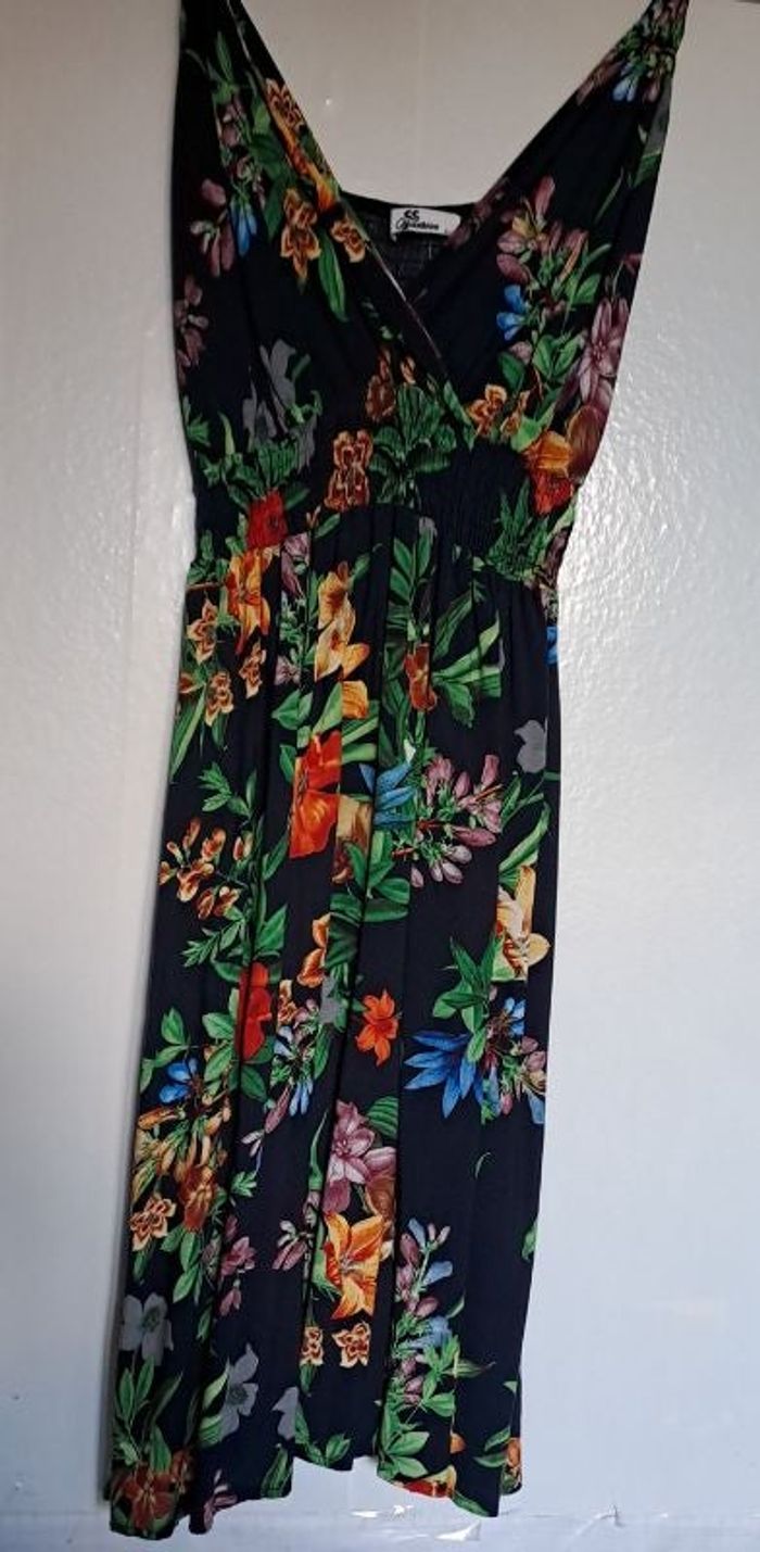 Robe à bretelles col croisé taille S/M