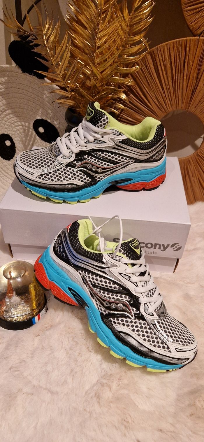 Saucony Progrid Omni Taille 44
