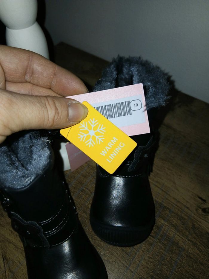Botte neuf taille 19 - photo numéro 4