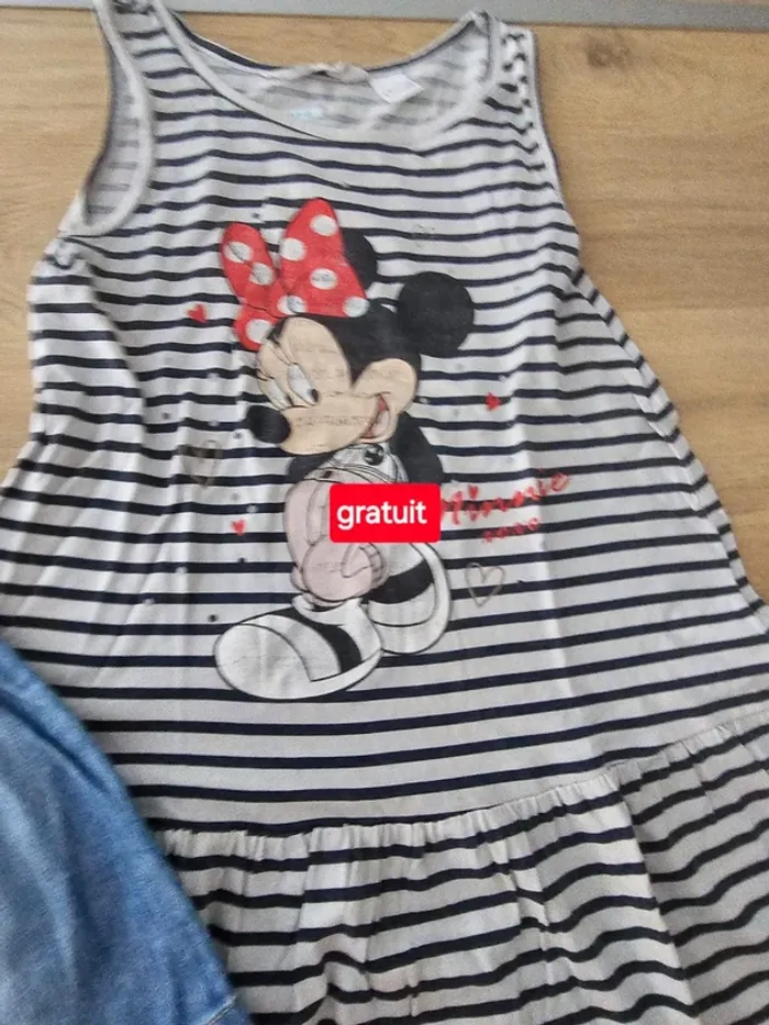 Lot de 2 robes 👗+ 1 gratuit fille 6 ans - photo numéro 4