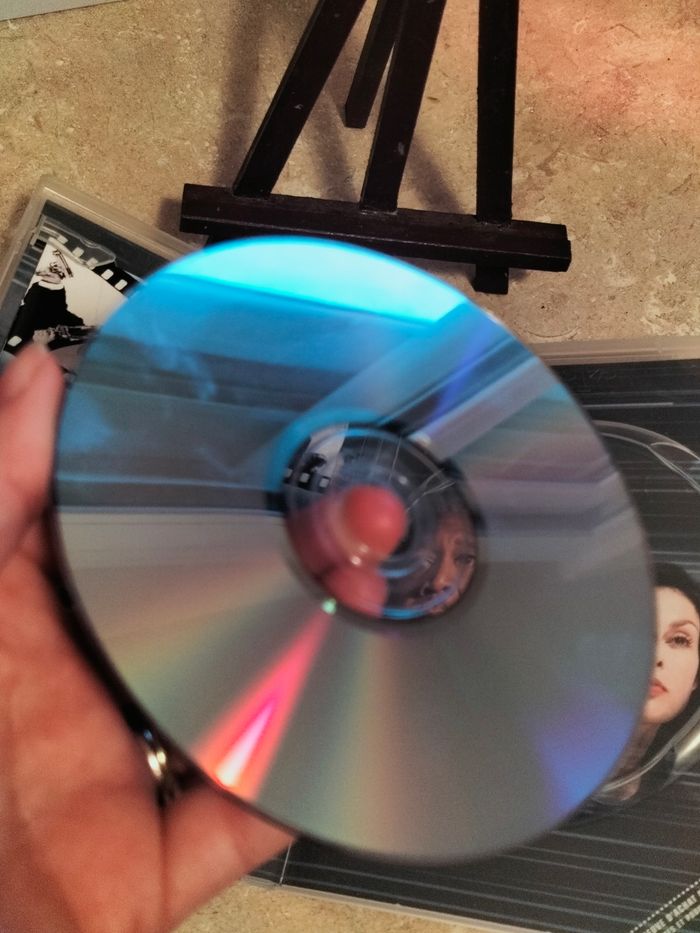 DVD 🔥 Crimes et pouvoir - photo numéro 4