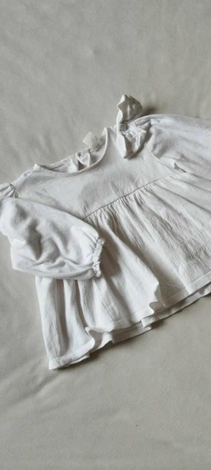 Blouse nœud crème 18 MOIS