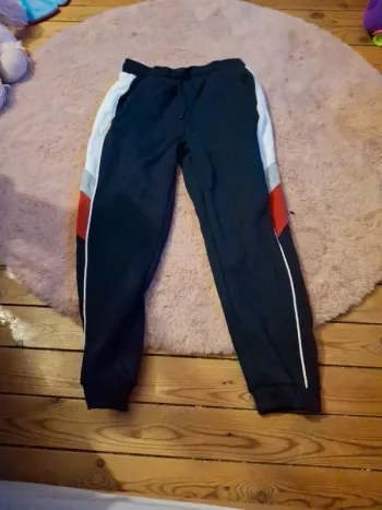Pantalon de survetement taille 8 ans