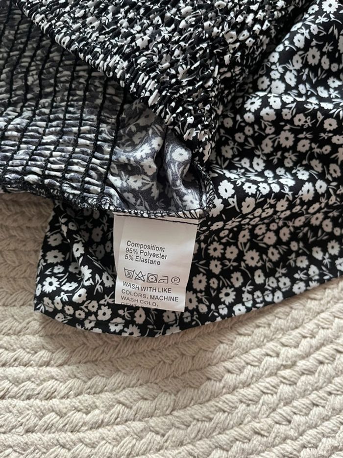 Short ample fleuri noir - photo numéro 5