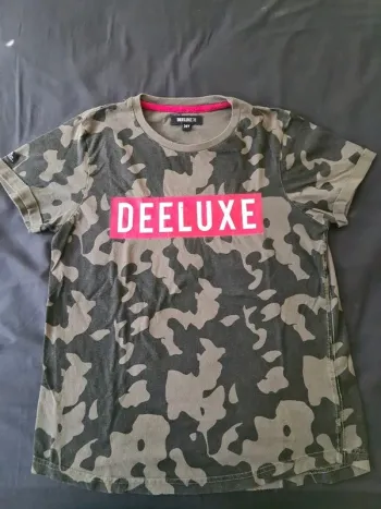 T-shirt Deeluxe