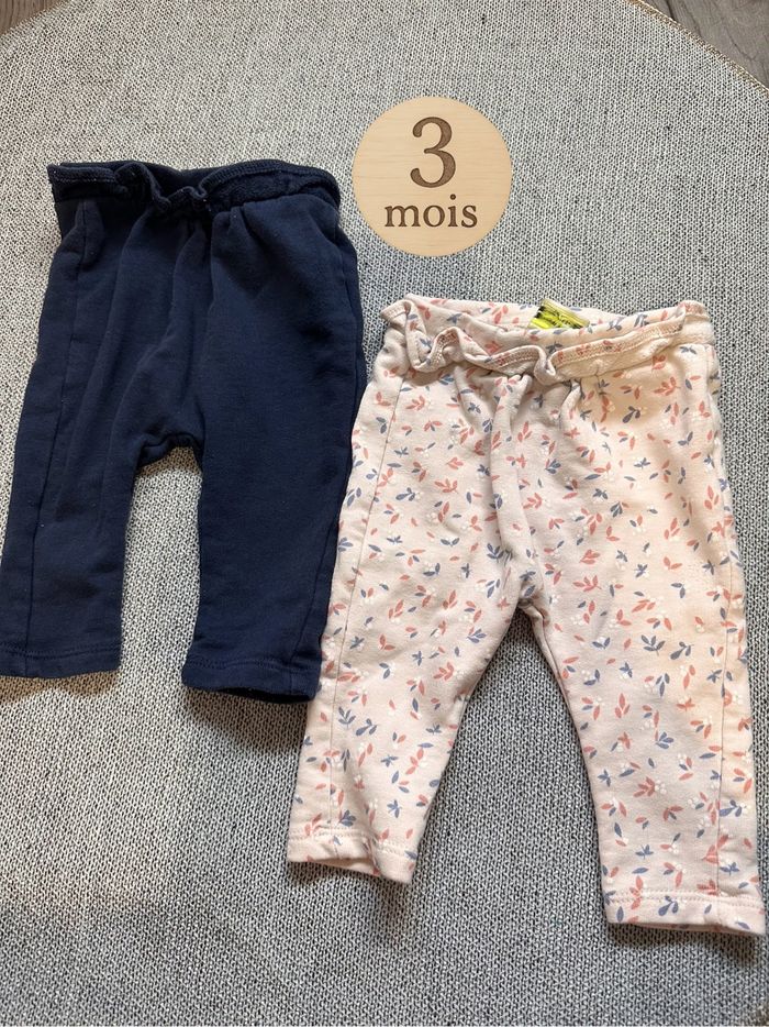 Lot 2 pantalons Tape à l’œil