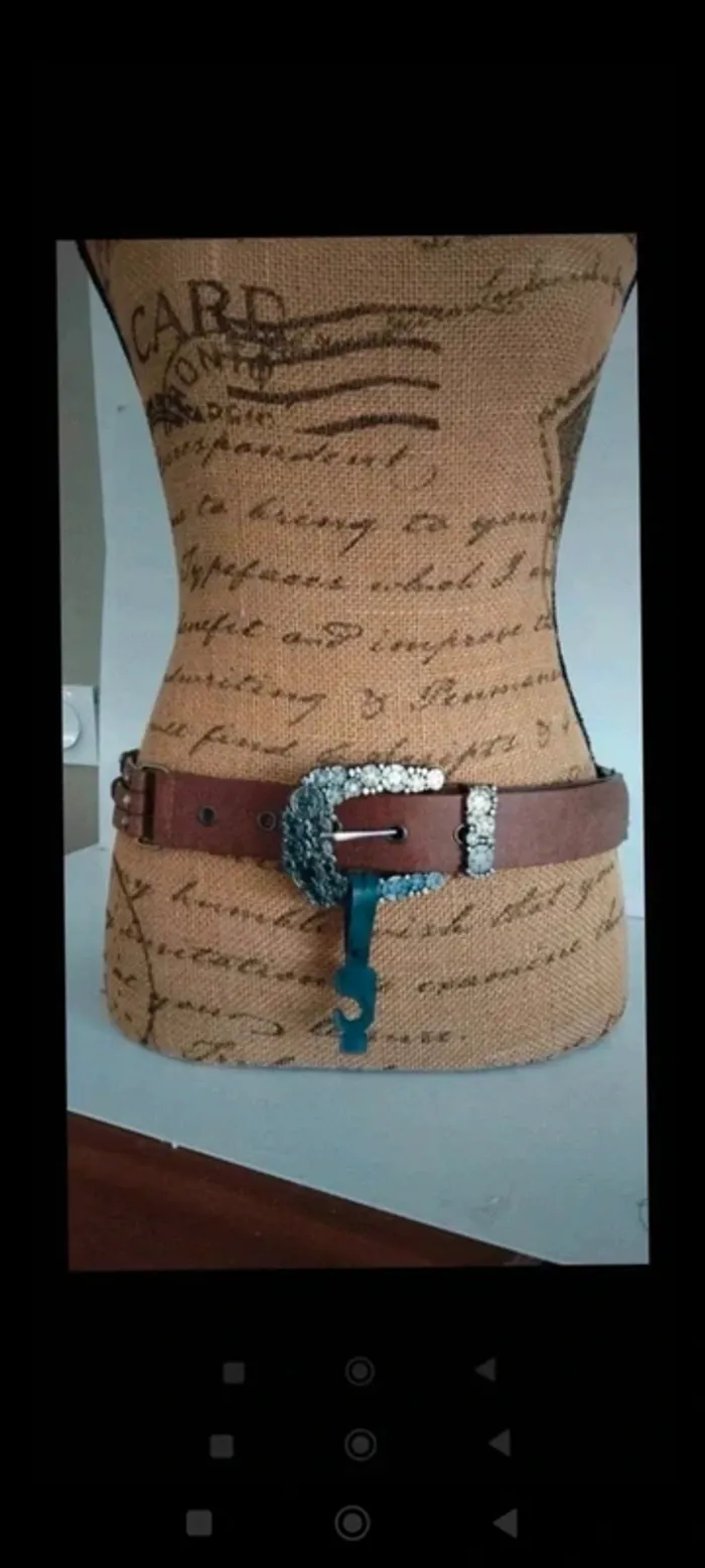 Ceinture marron trois rangs 90 cm femme