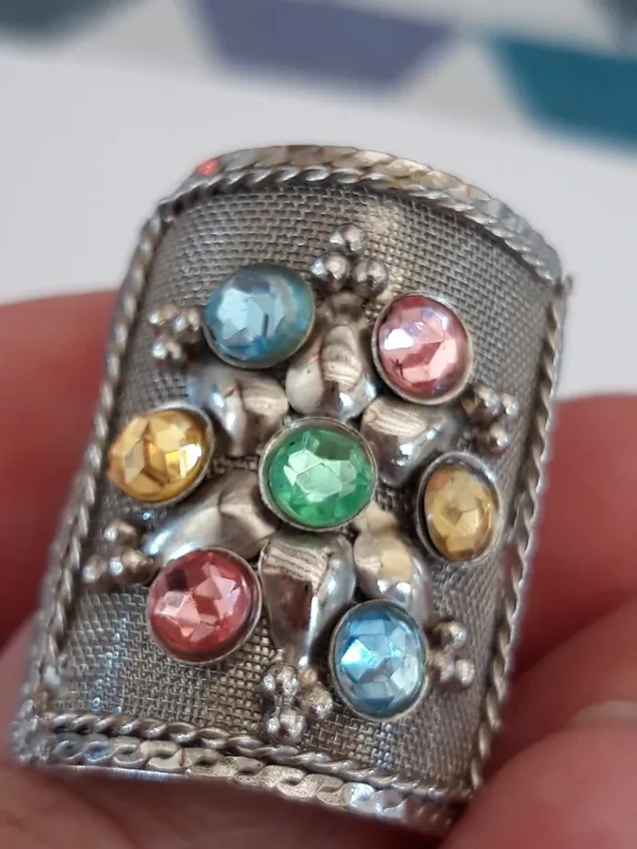 Jolie bague fantaisie ajustable