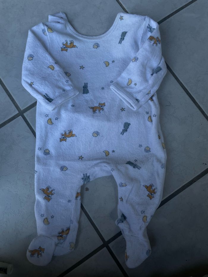 Vend 2 pyjama bébé