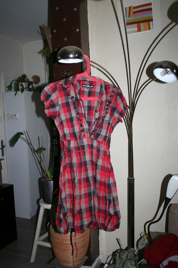 🌸Robe rouge et noire à froufrous Taille 38 "Jennifer" Neuve 🌸