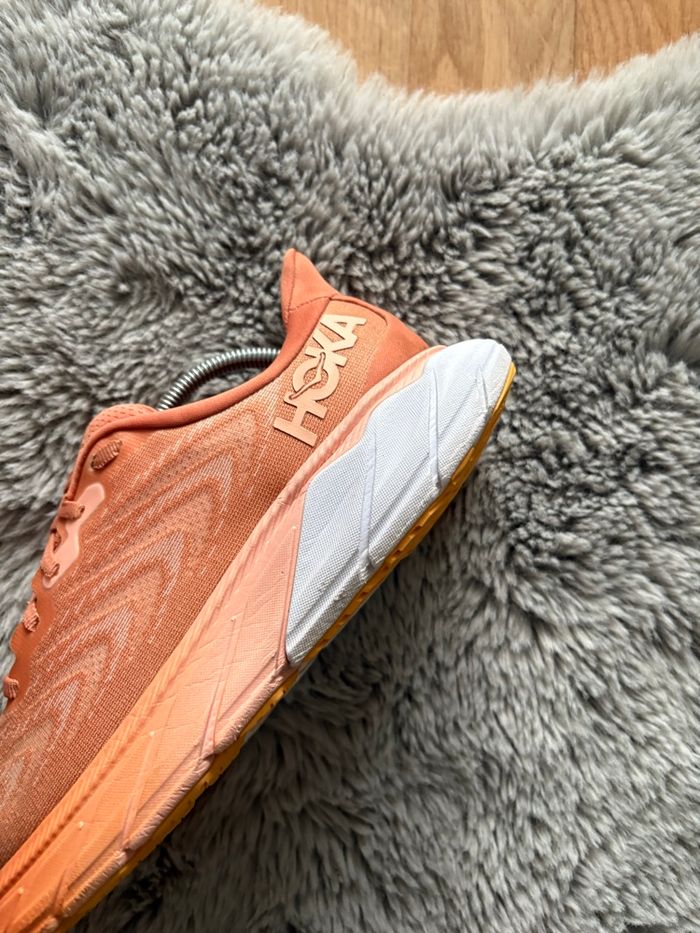 Baskets running hoka Arahi 6 corail taille | 40 - photo numéro 4