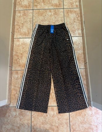 Pantalon adidas léopard 