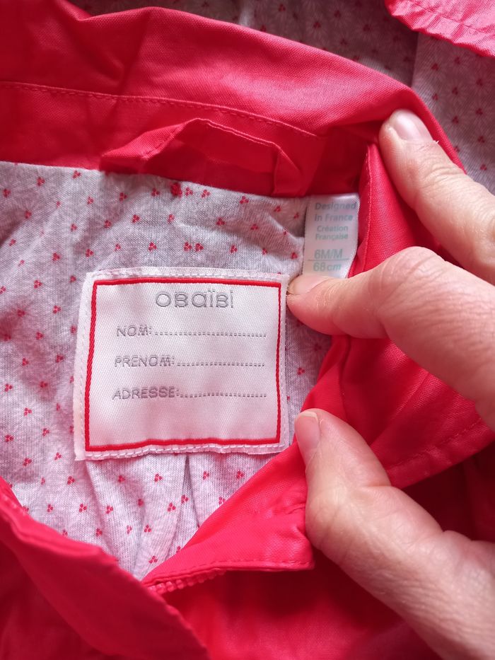 Imperméable rouge. - photo numéro 2