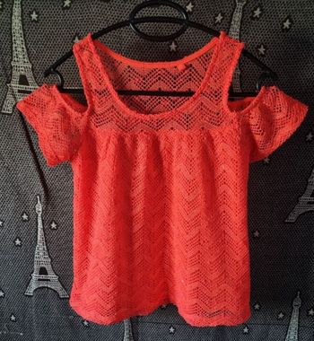 T-shirt ajouré avec épaules dénudée 11-12ans