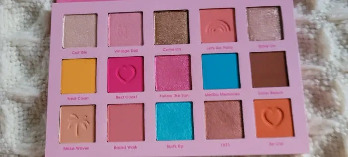 Palette barbie colourpop - photo numéro 4