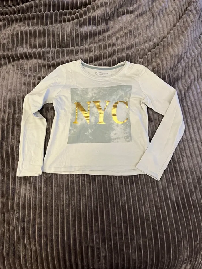 Tee shirt
