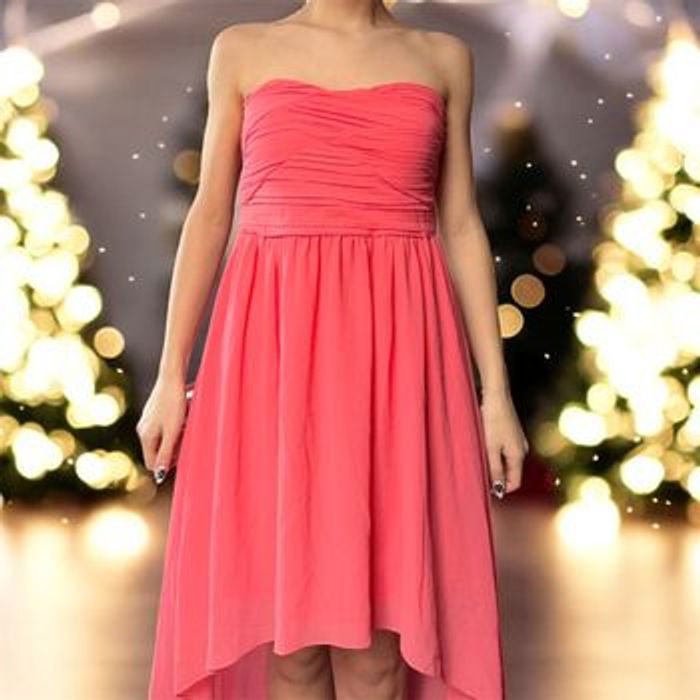 Robe de soirée/cocktail bustier et voilage