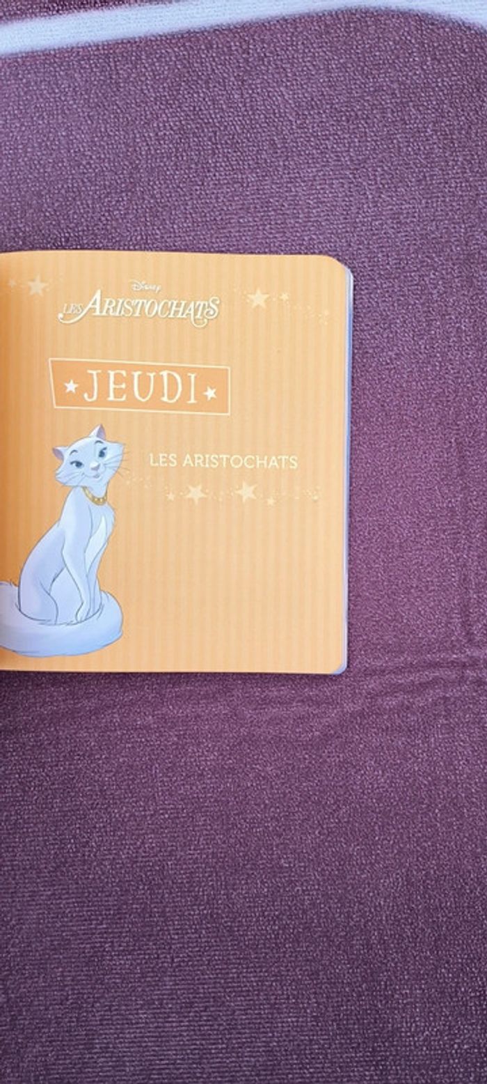 Livre Disney 7 histoire pour la semaine - photo numéro 10