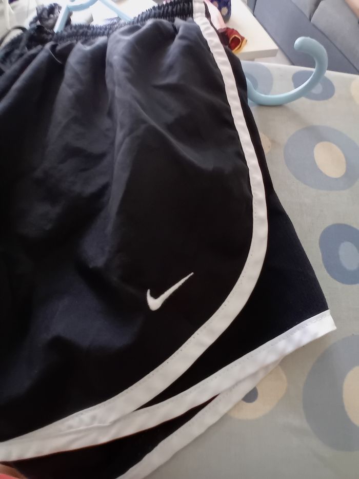 Short sport Mixte de Nike Dri Fil