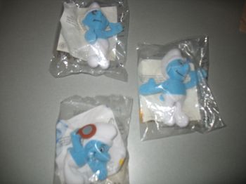 LOT DE 3 PETITES PELUCHES SCHTROUMPFS "MAC DONALD" - NEUVE - n°03