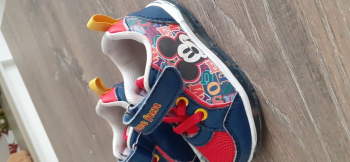 baskets Mickey Mouse clignotantes - photo numéro 3