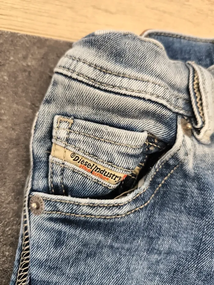 Pantalon jean souple garçon 18 mois Diesel - photo numéro 5