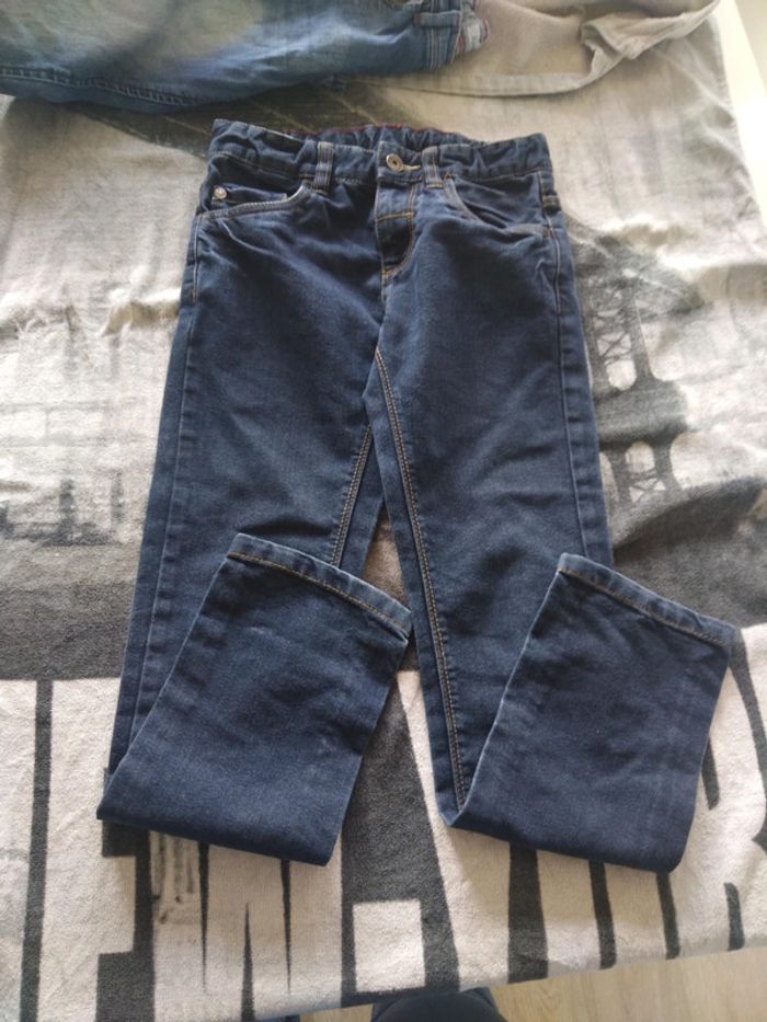 Lot 2 jeans 10 ans - photo numéro 2