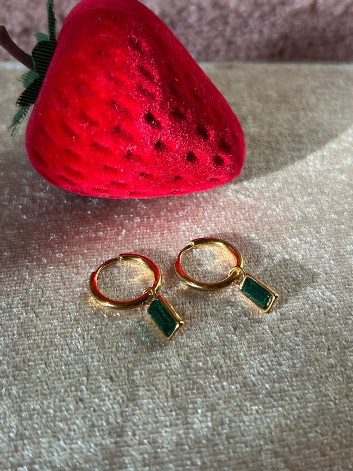 Boucles d’oreilles détails émeraude - photo numéro 5