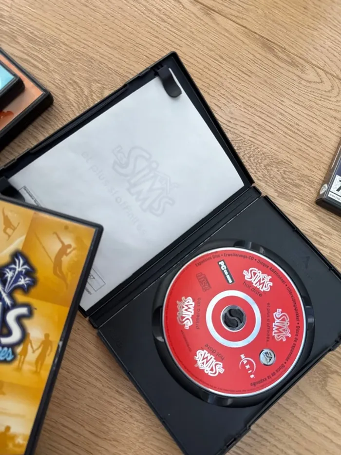 Jeux PC - The Sims disques additionnels - photo numéro 5