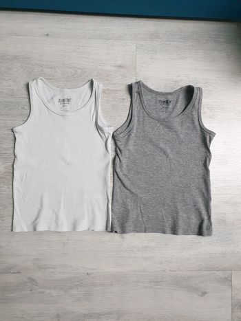 Lot 2 débardeurs Lupilu 2-4 ans