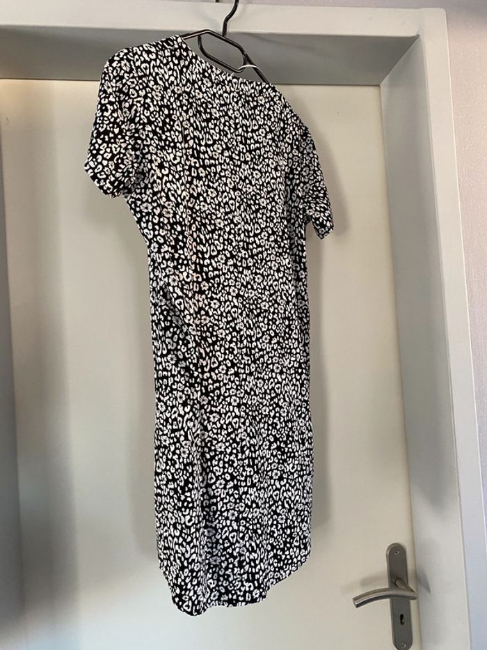 Robe Janina Taille 40 - photo numéro 2