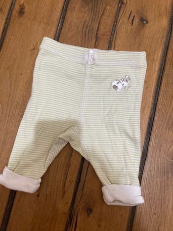 Pantalon rayé vert bébé 50 cm
