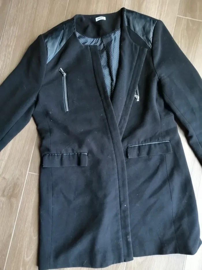Trench noir - photo numéro 2