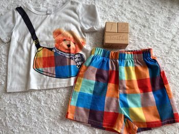 Ensemble tee-shirt + short 12 mois