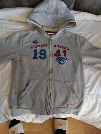 Gilet zippé garçon à capuche Marvel taille 10 ans
