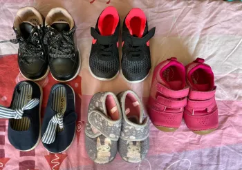 Lot chaussures fille taille 22