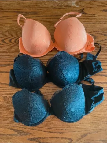 Lot de 3 Soutien gorge Bruno Banani taille 80 B
