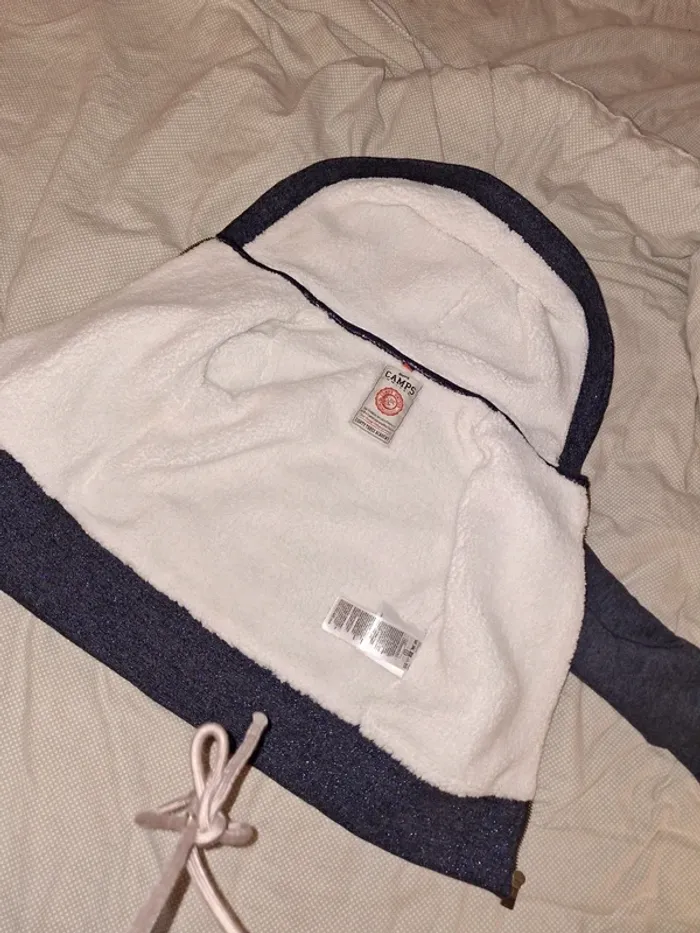 Veste chaude neuve 5 ans - photo numéro 3