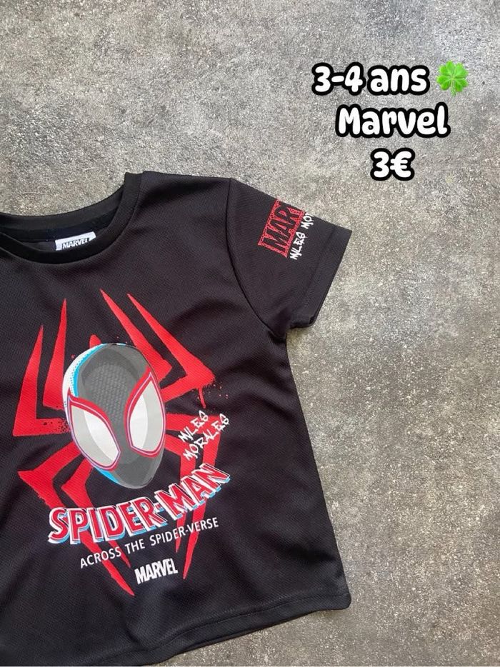 T-shirt 🍀 3-4 ans 🍀 Marvel