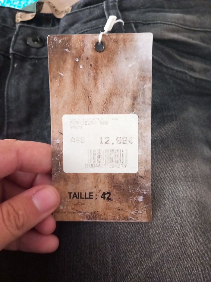 Short femme neuf - photo numéro 3